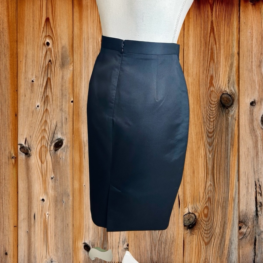 NWOT Givenchy Vintage Black Wool-Blend Textured Crepe Pencil Skirt Size 44 = 12 - Picture 16 of 16